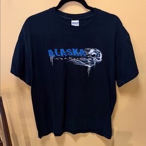 Gildan Black Alaska Skull Graphic Tee